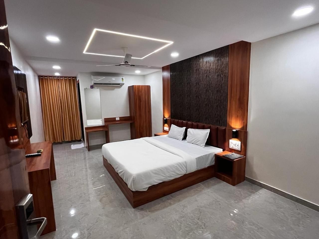 Avion Park Executive Hotel 3*