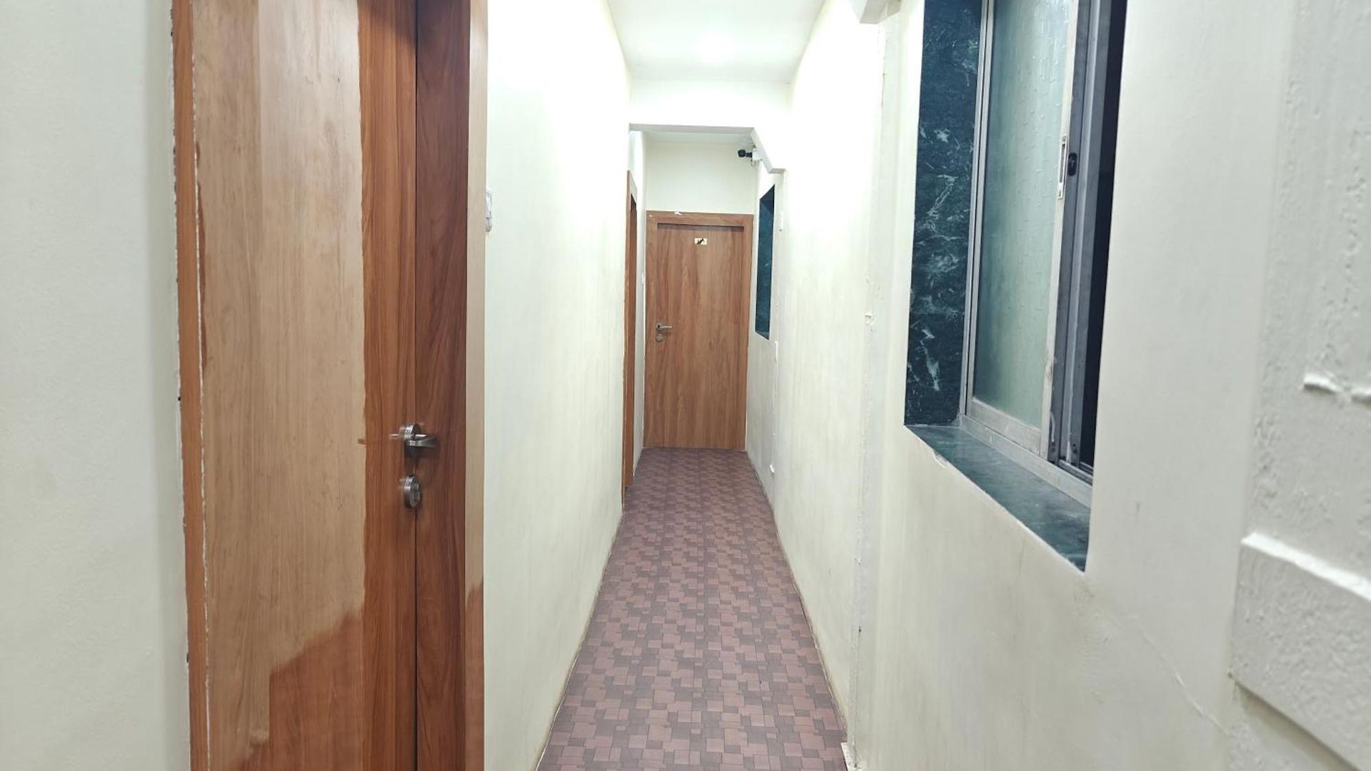 Hotel Glow Star 2*