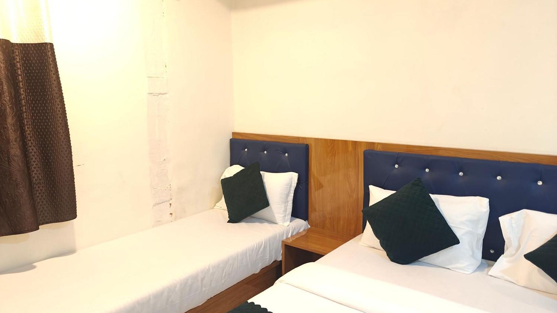 Hotel Glow Star 2*