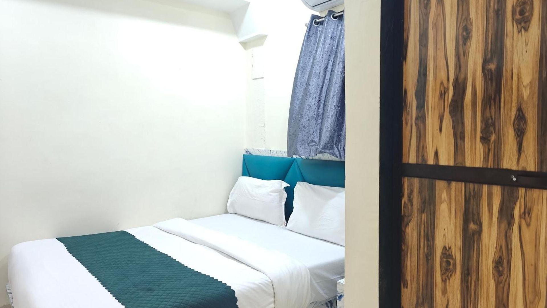 Hotel Glow Star 2*