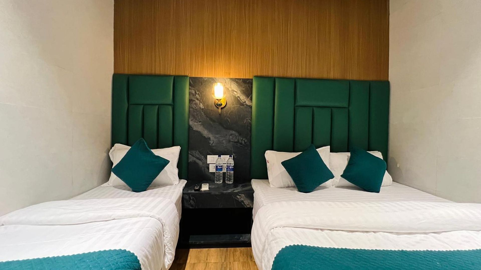 Imperial Suite-near Bkc Hotel Mumbai