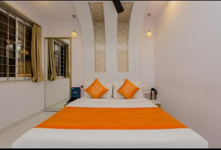 Satellite Hotel *