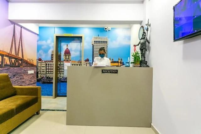 Avinya Hotel