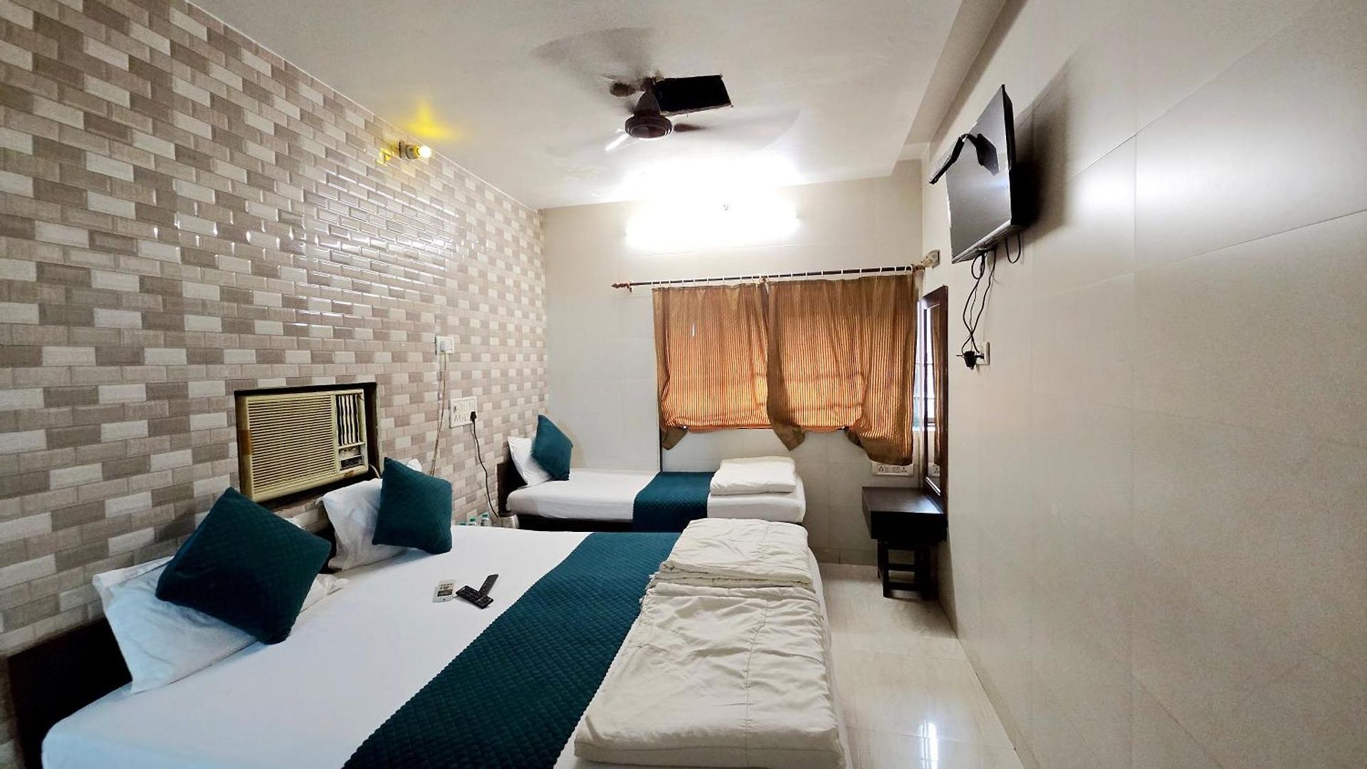 Hotel Kamal - Mohammed Ali Road