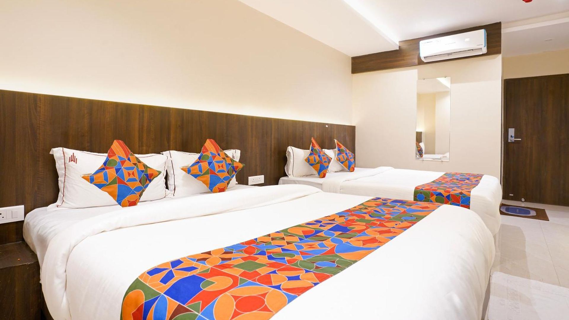 Casa Royal Residency - Exhibition Centre Hotel 3*
