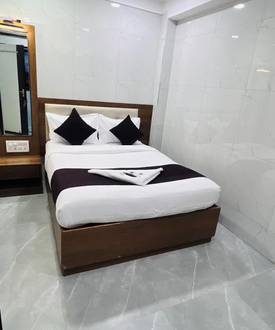 Hotel Benz Mumbai