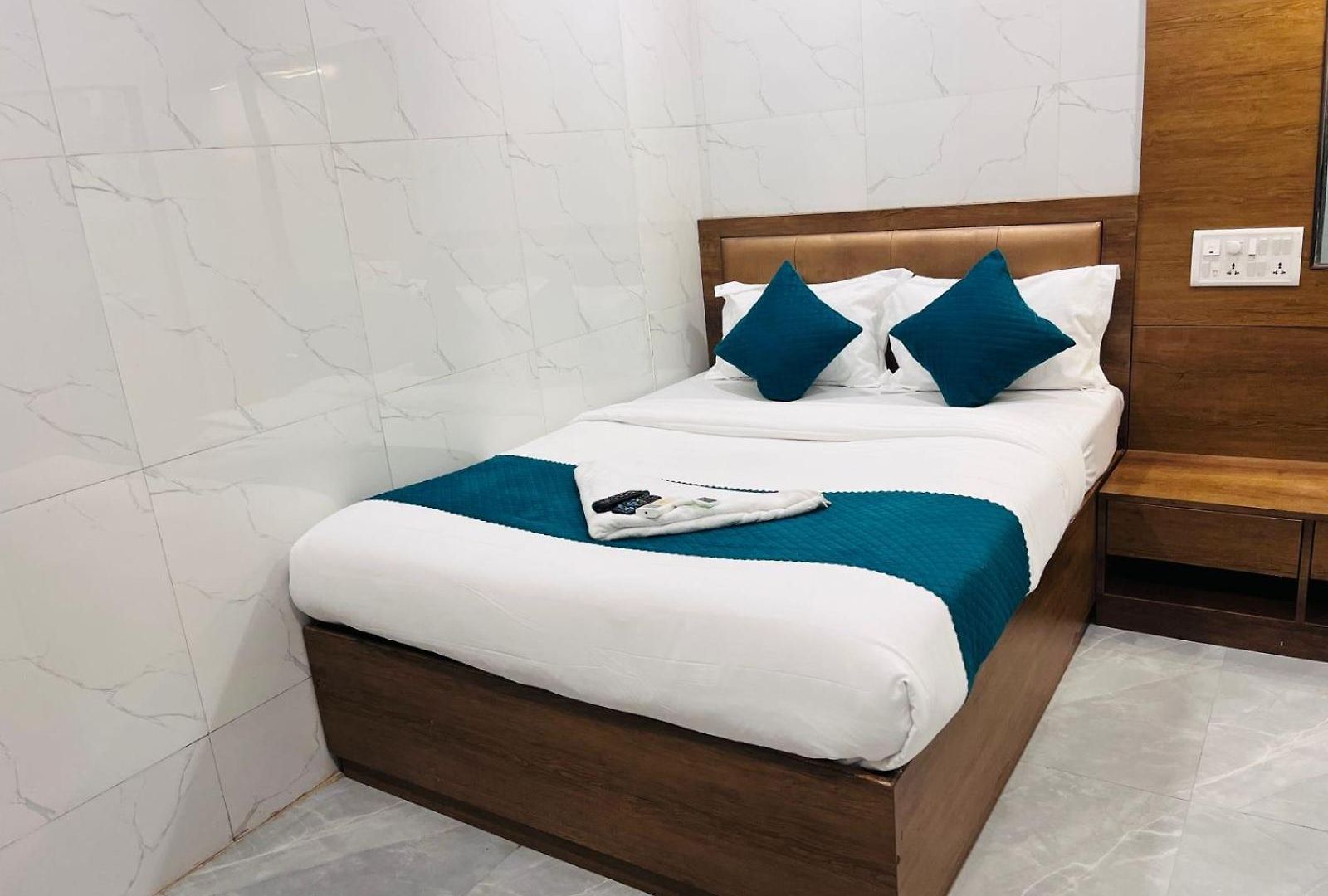Benz Hotel