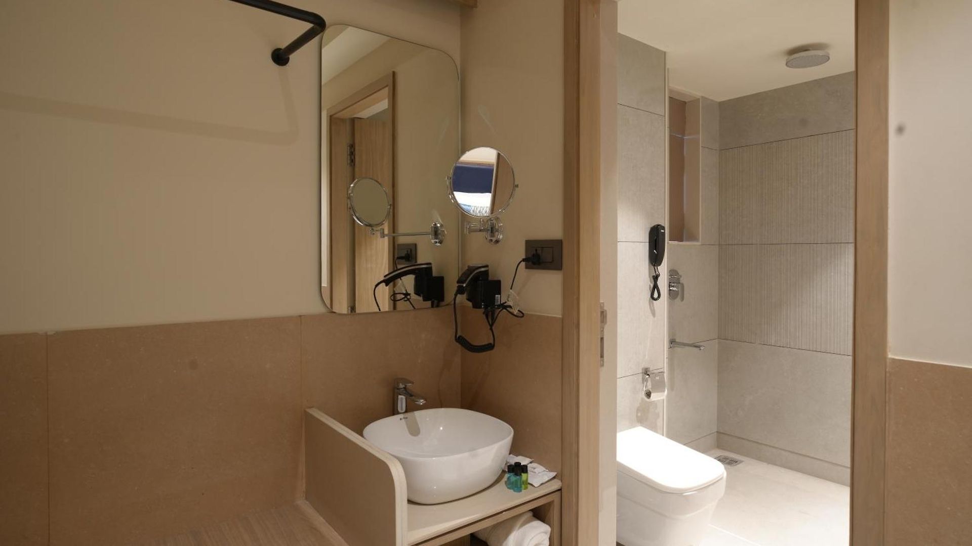 Indie Nesco Goregaon