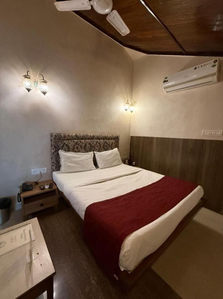Hotel Garden Mumbai