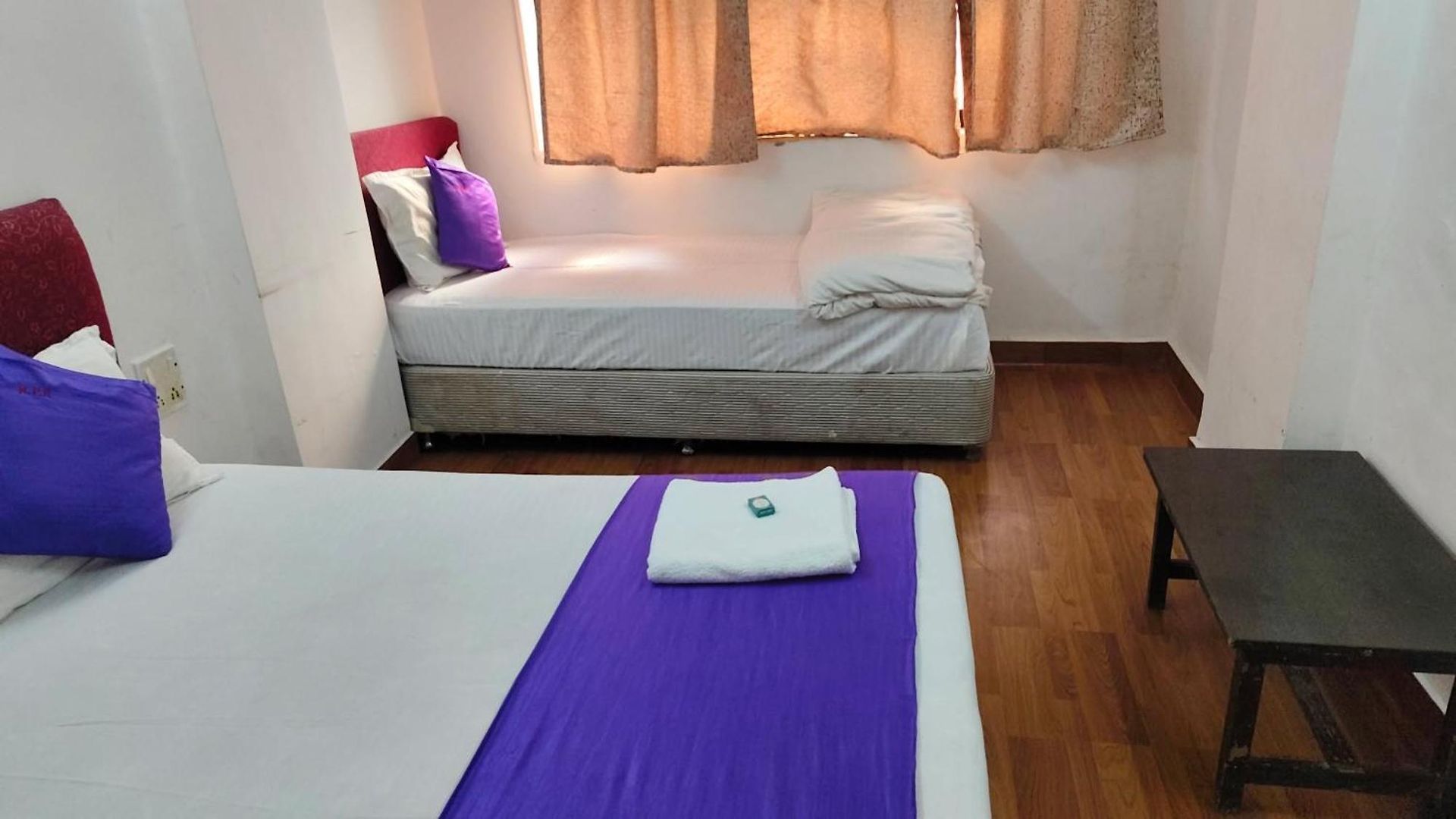 Krish Palace Hotel