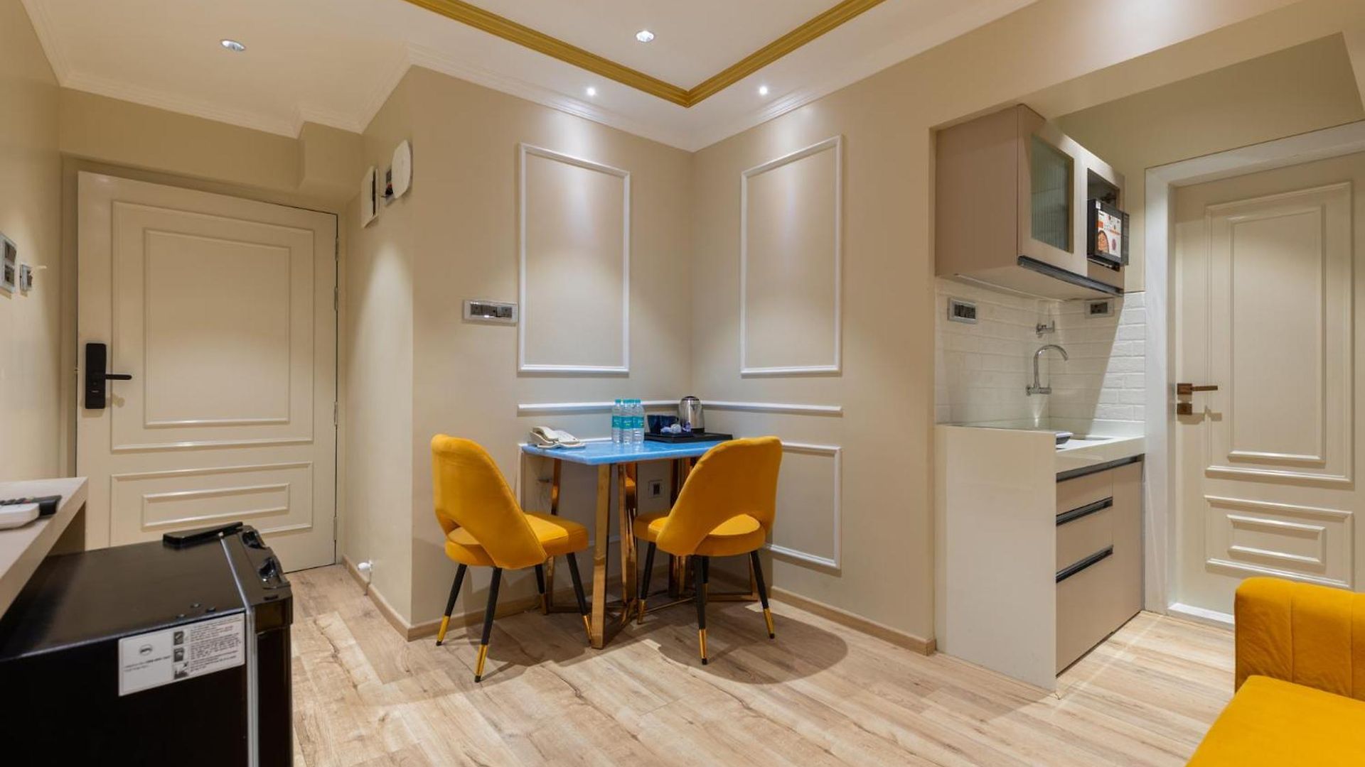 Hotel Home2 Residency, Airport Mumbai