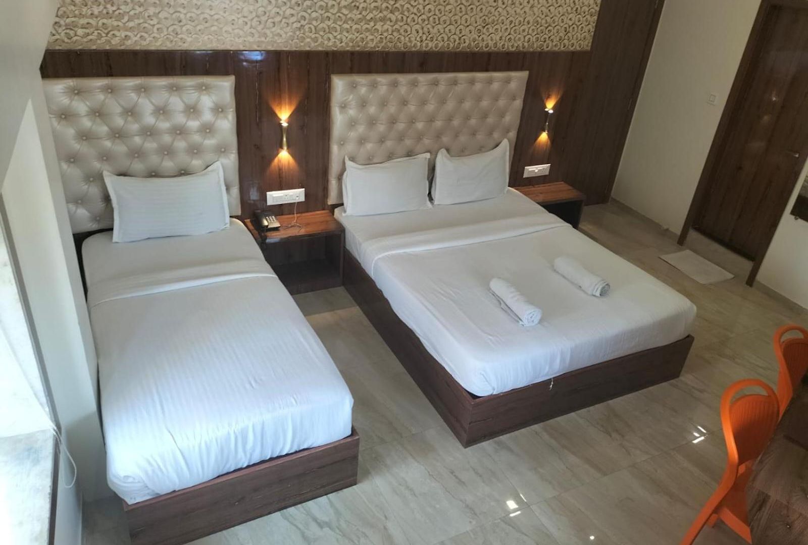 Hotel Imperial Near Haji Ali 3*