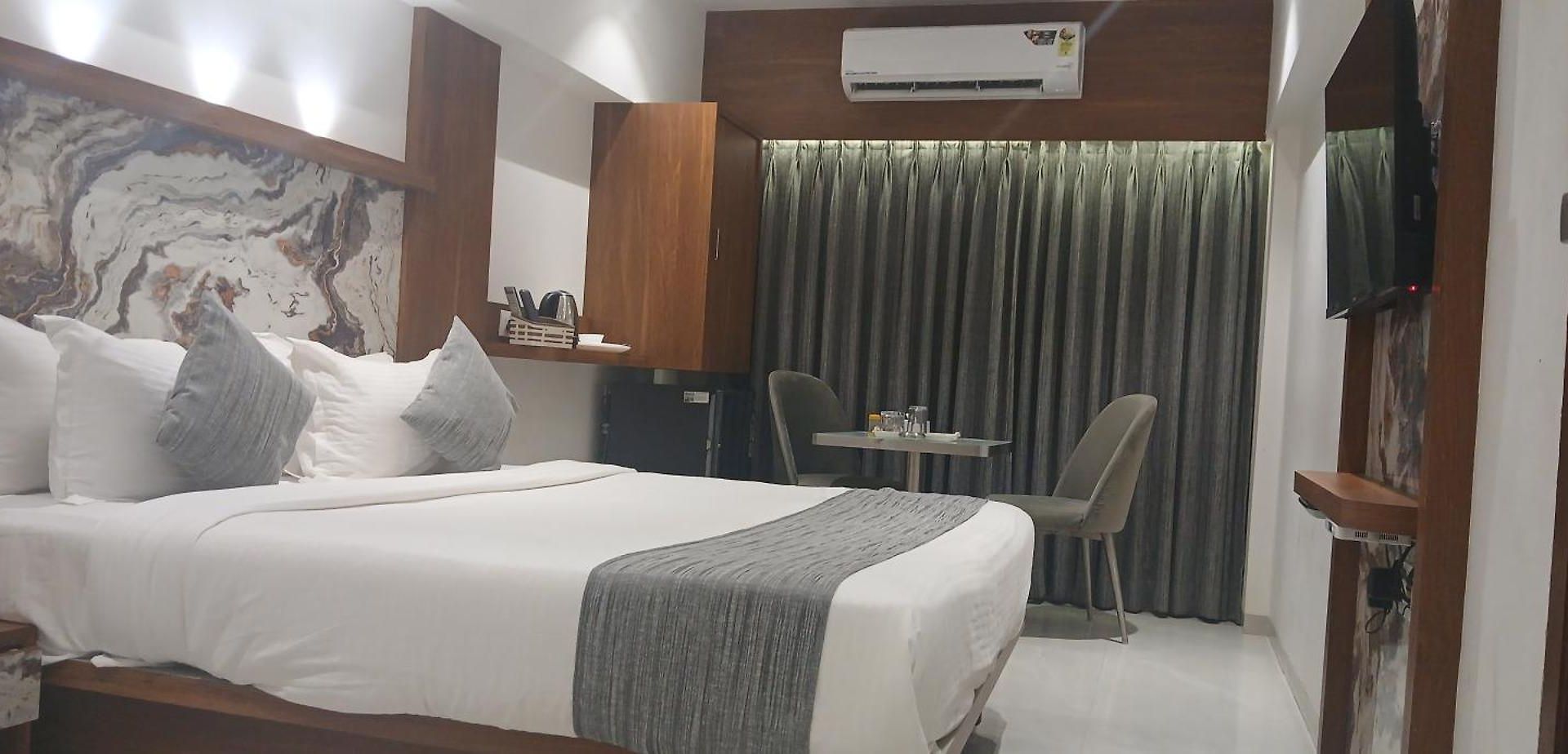 Shine Hospitality Premium 3* Mumbai