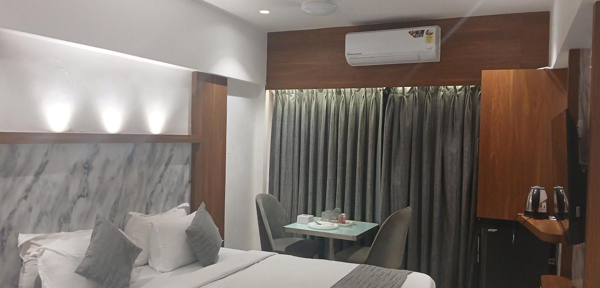 Shine Hospitality Premium 3* Mumbai