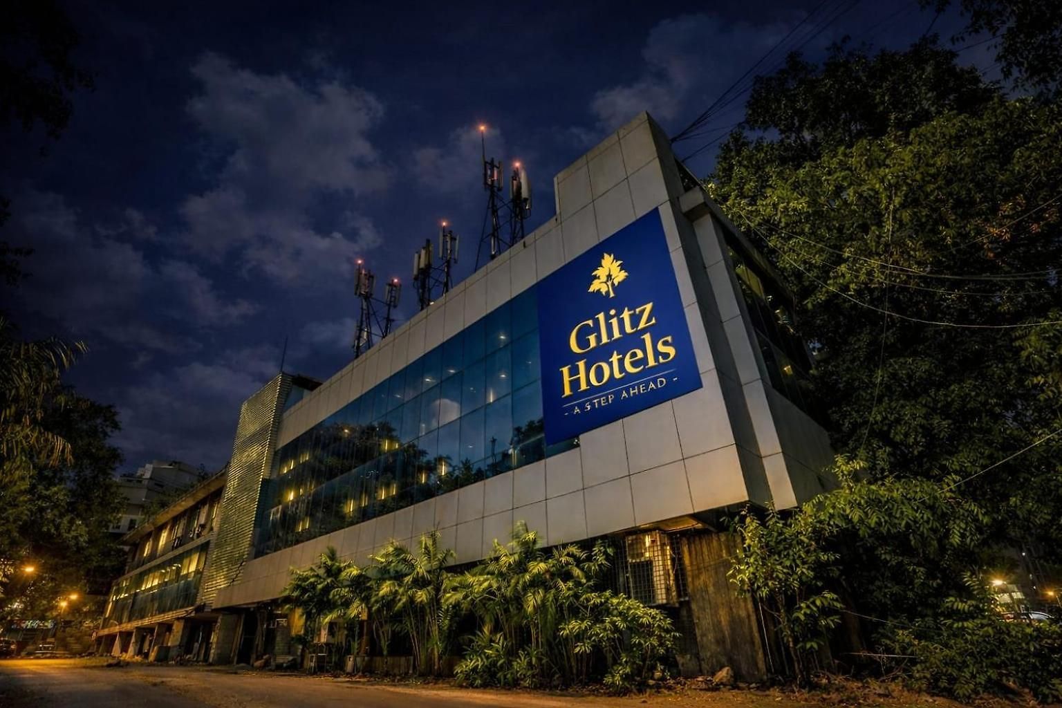 Glitz Veera -andheri Kurla Road Hotel Mumbai