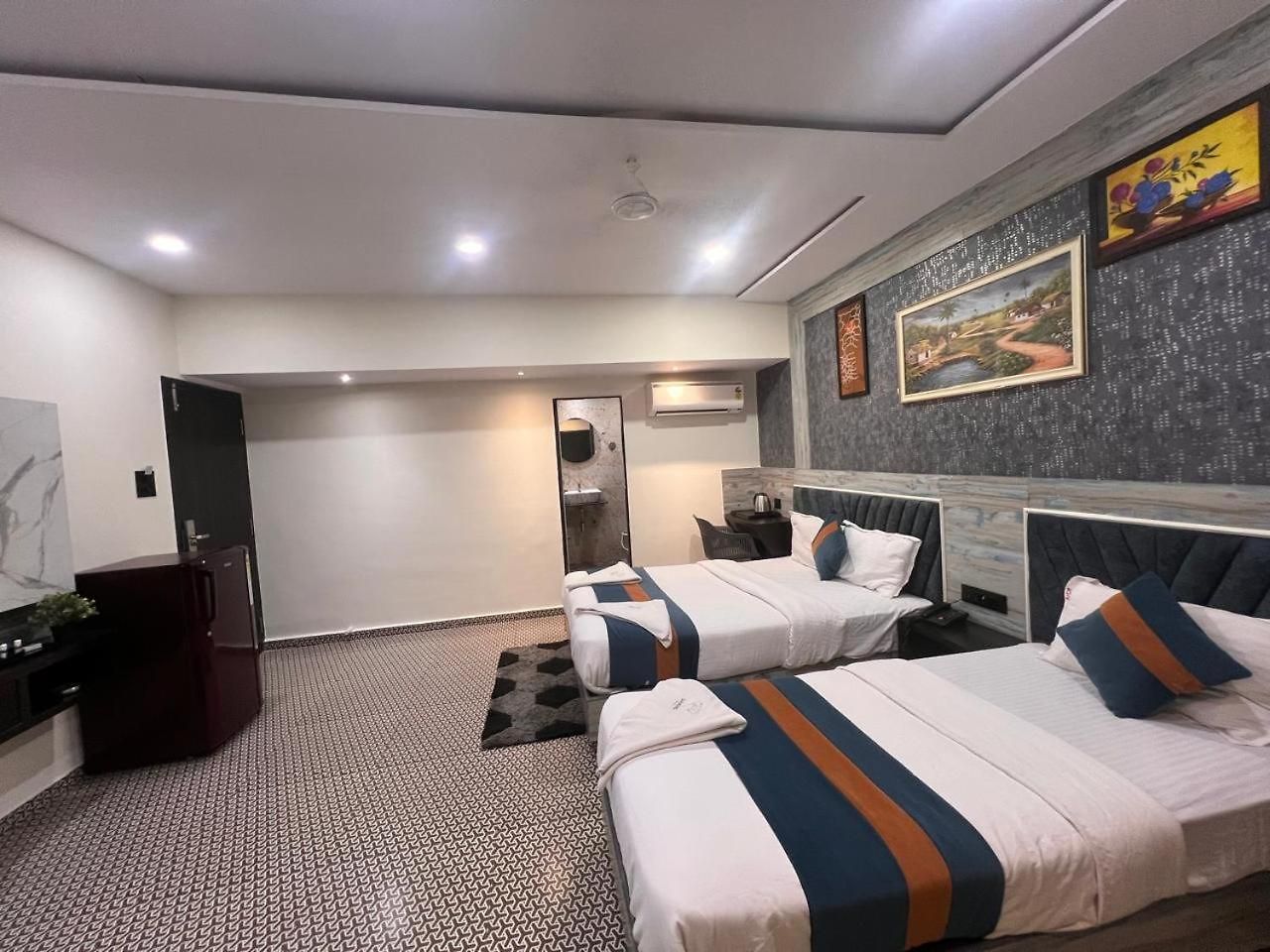 Hotel New Diamond By Glitz