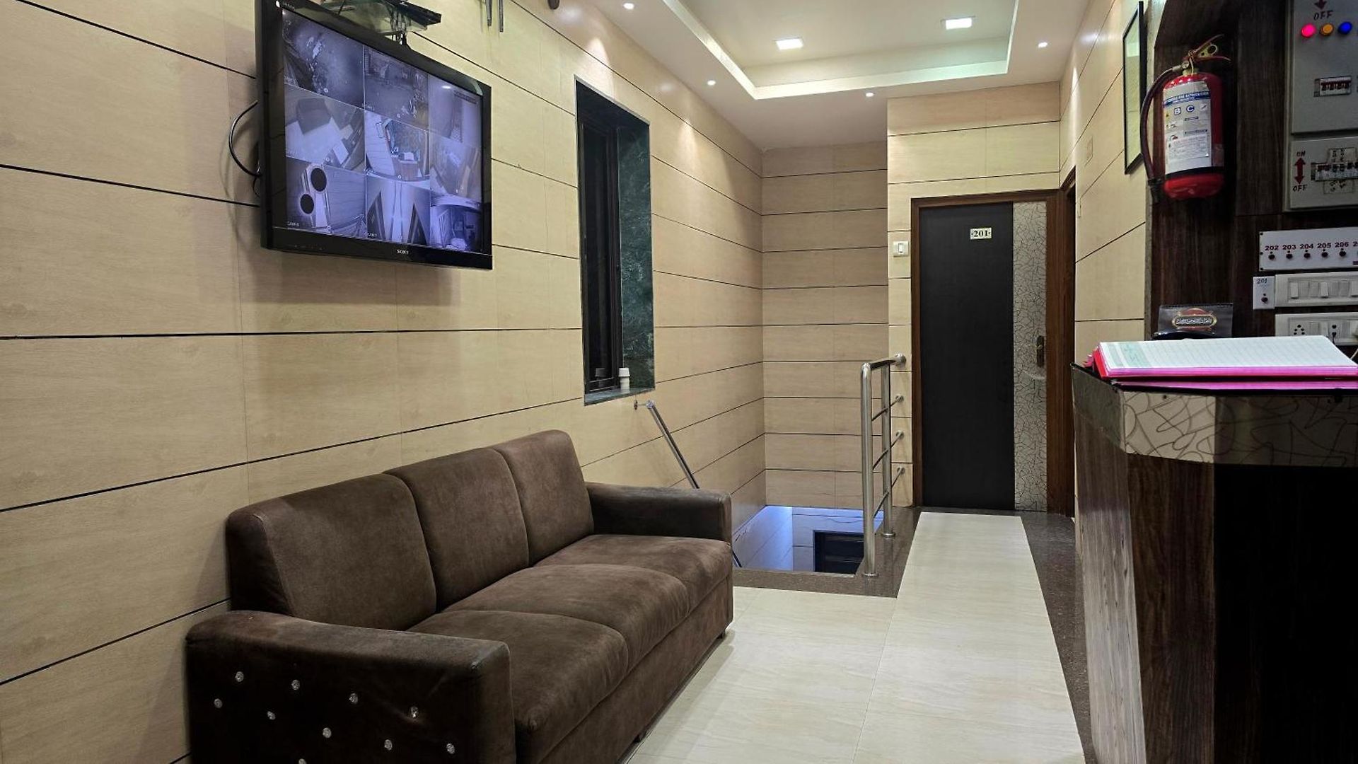Hotel Kamal - Mohammed Ali Road Mumbai