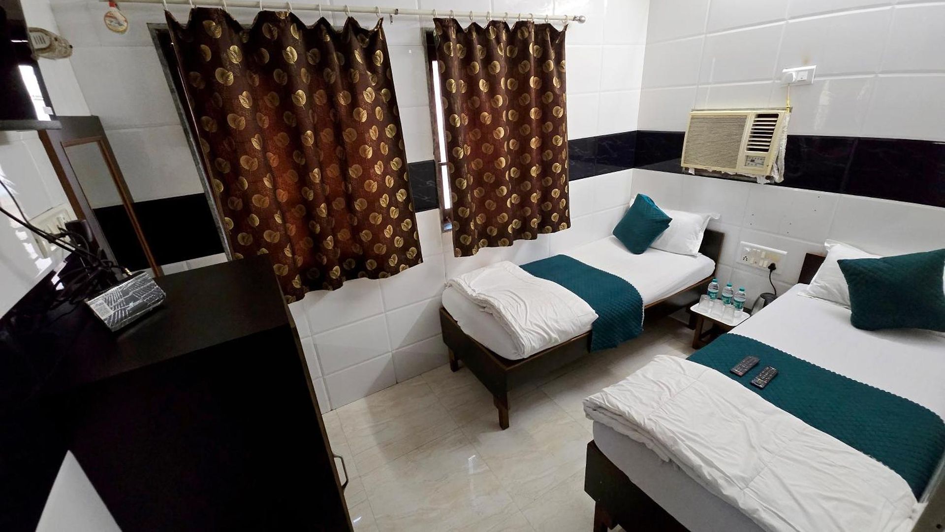 Hotel Kamal - Mohammed Ali Road Mumbai