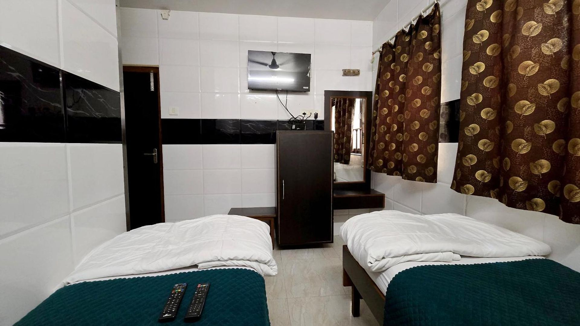 Kamal - Mohammed Ali Road Hotel 2*