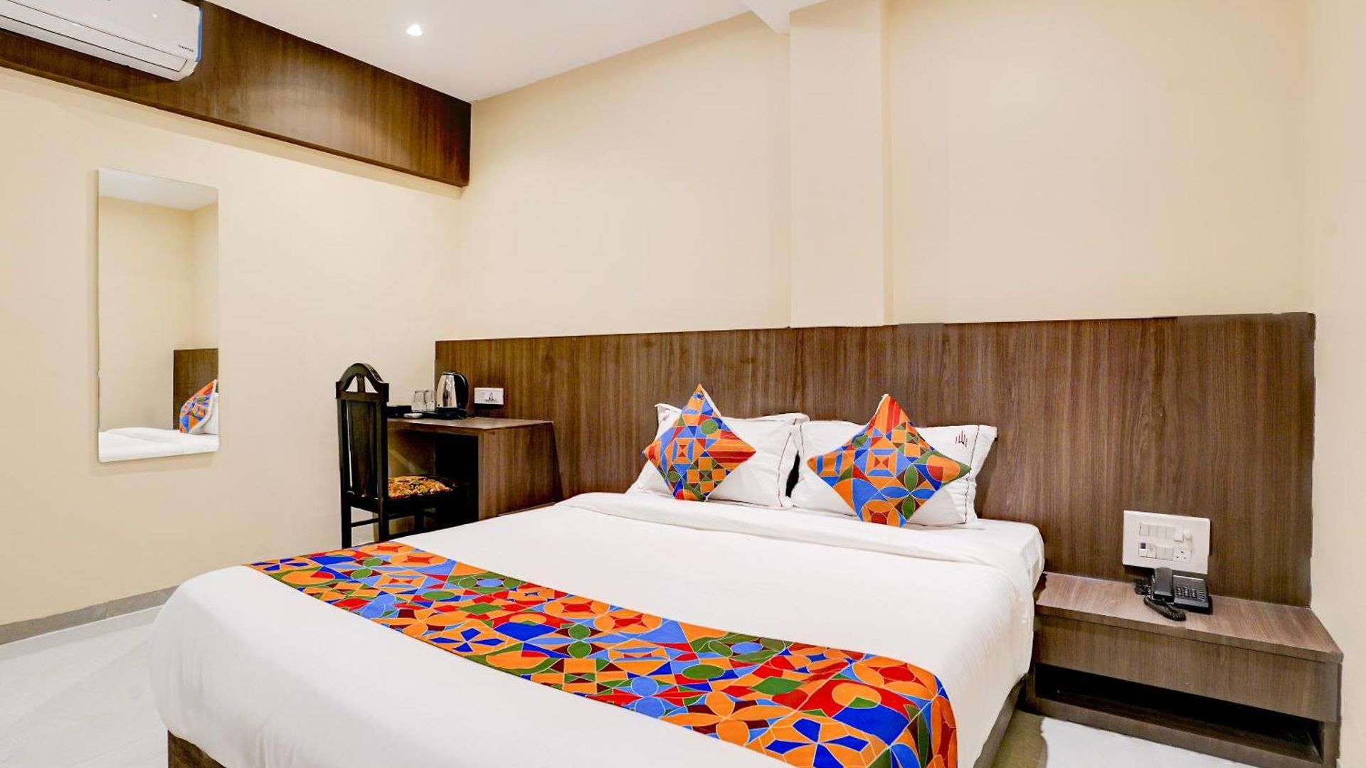 Casa Royal Residency - Exhibition Centre Hotel 3*