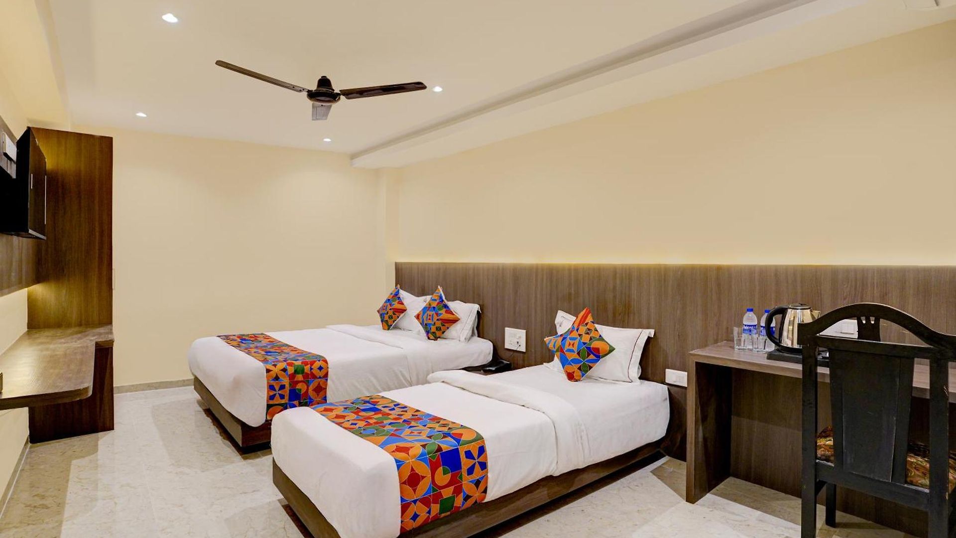 Hotel Casa Royal Residency - Exhibition Centre