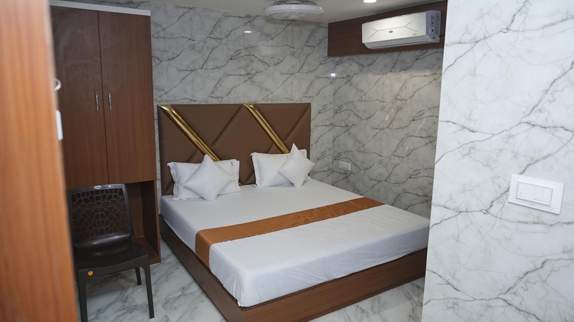 Hotel Sai Residency
