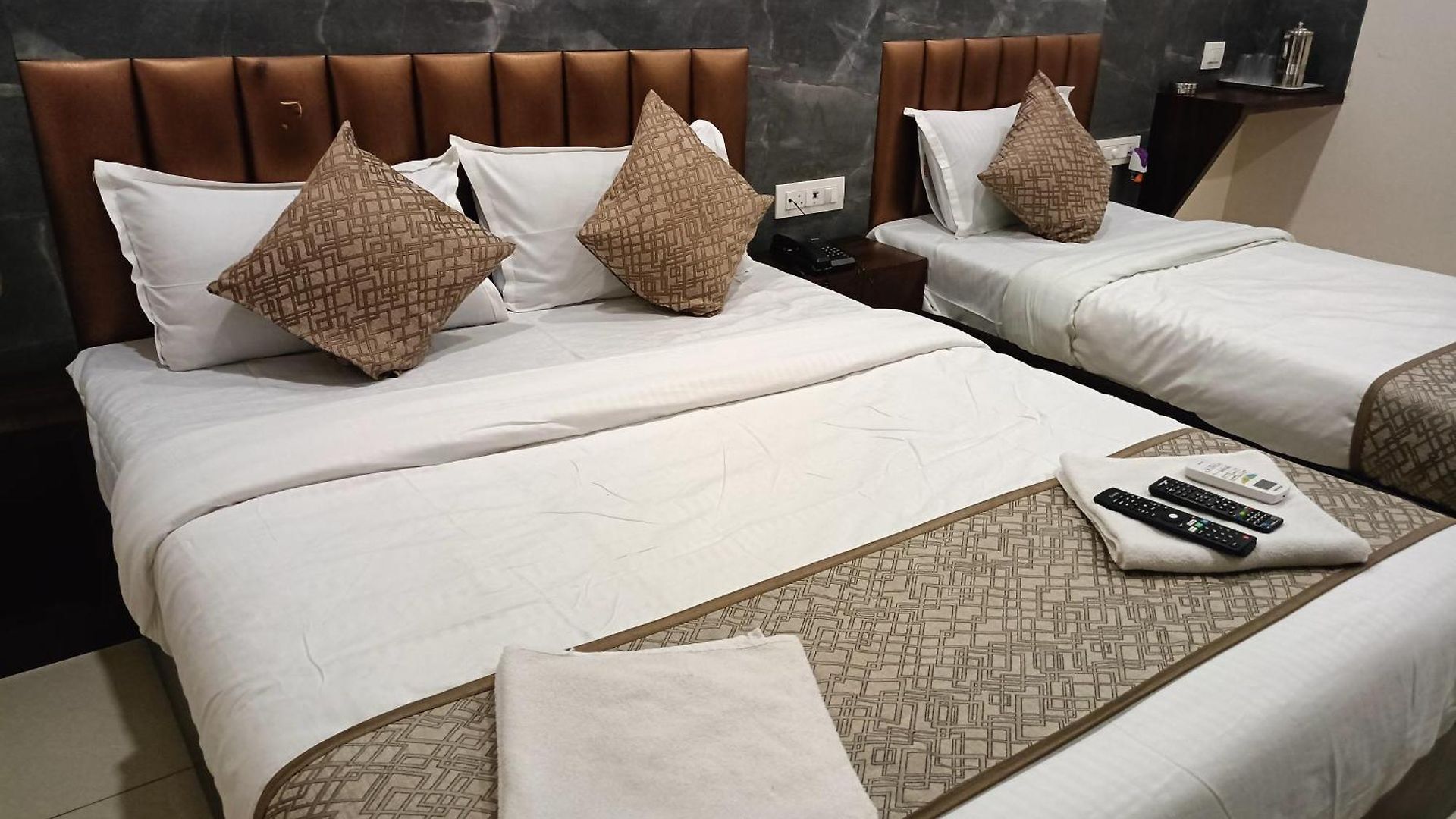 Bkc Anex Near Bandra Kurla Complex *