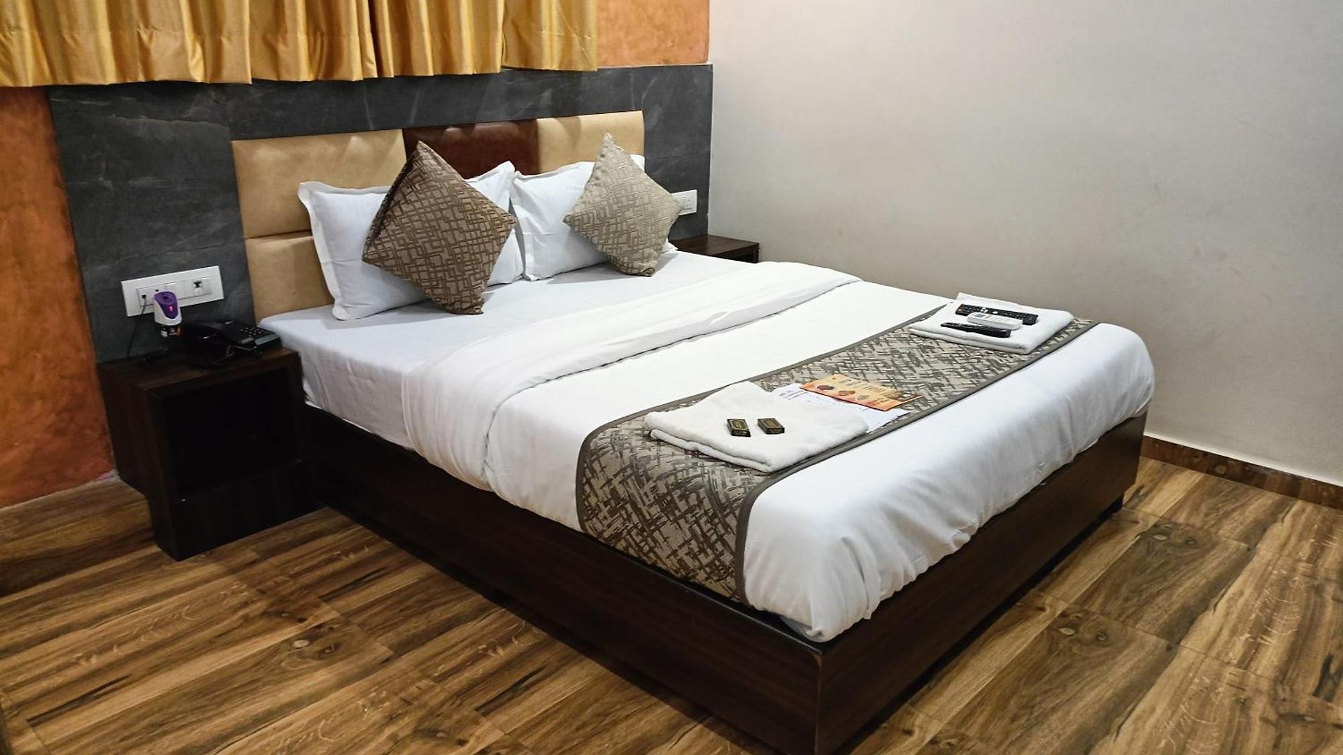 Hotel Bkc Anex Near Bandra Kurla Complex