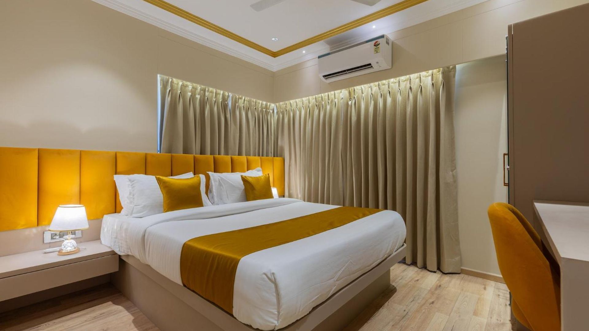 Home2 Residency, Airport Hotel