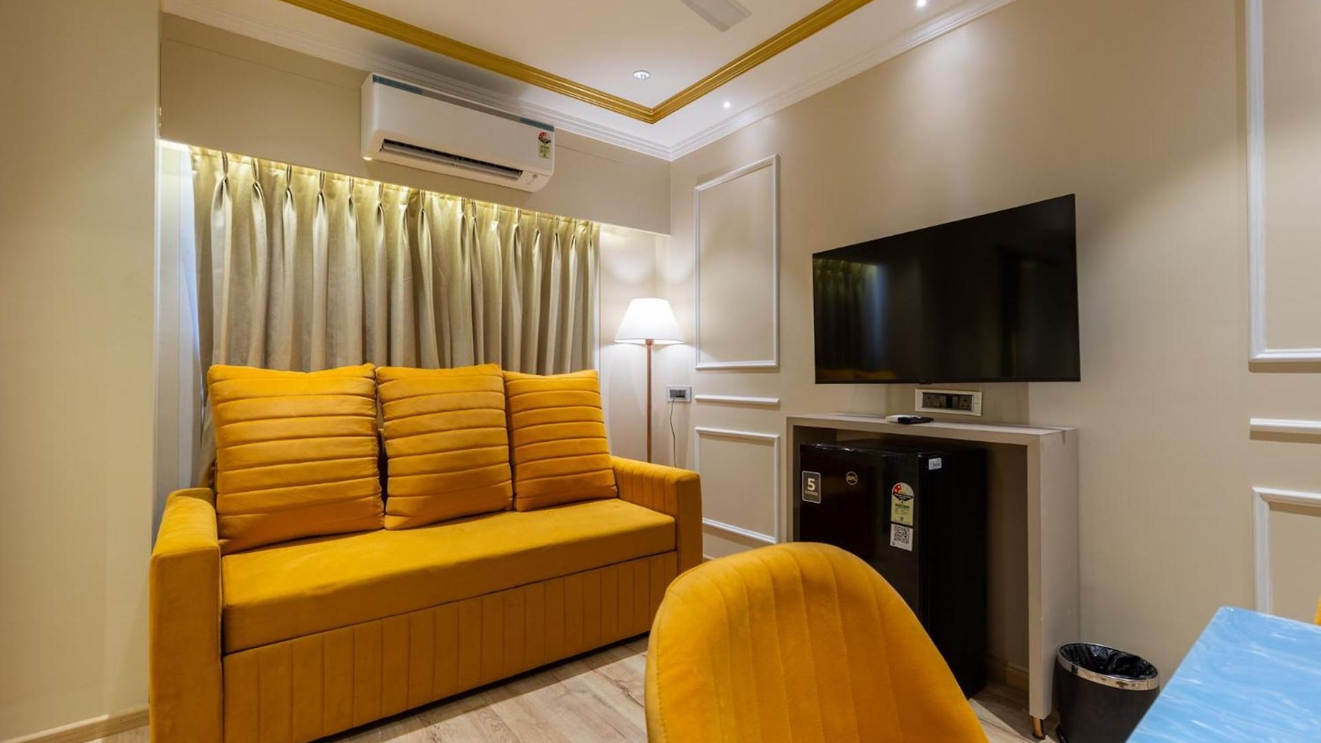 Home2 Residency, Airport Hotel 3*
