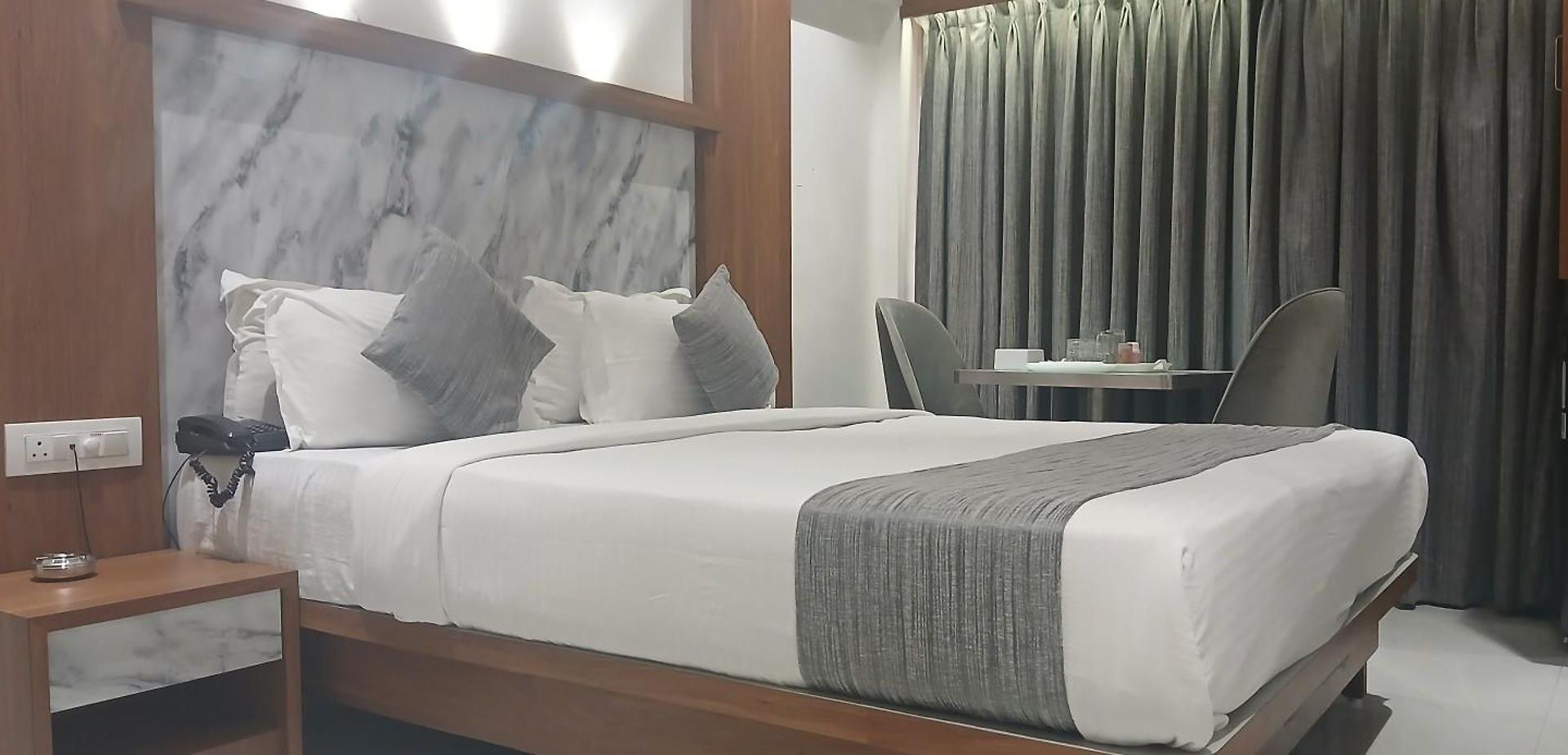 Shine Hospitality Premium Hotel Mumbai