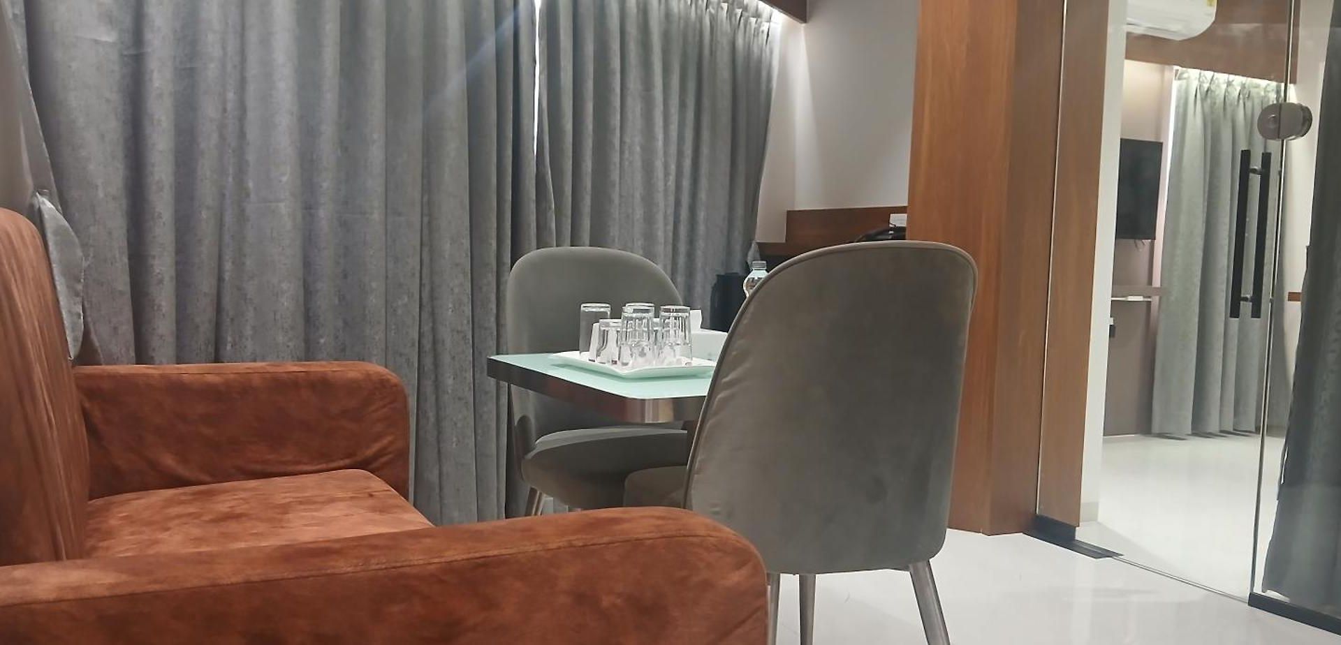 Hotel Shine Hospitality Premium 3*