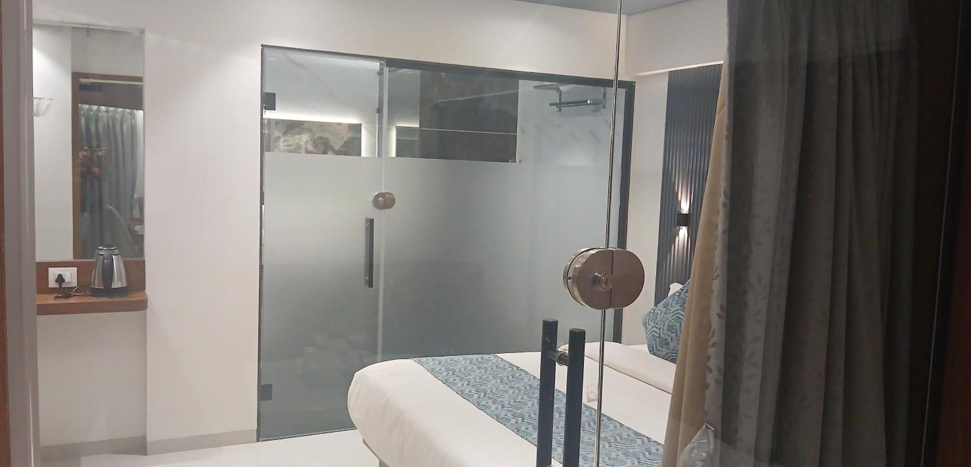 Shine Hospitality Premium 3* Mumbai