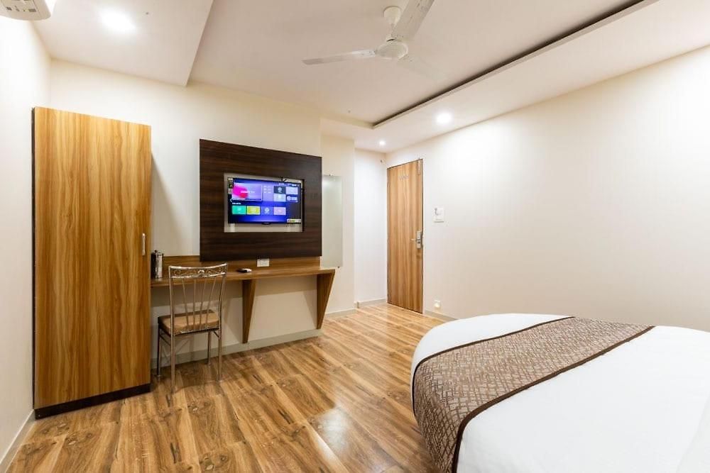 Bkc Anex Near Bandra Kurla Complex Hotel *