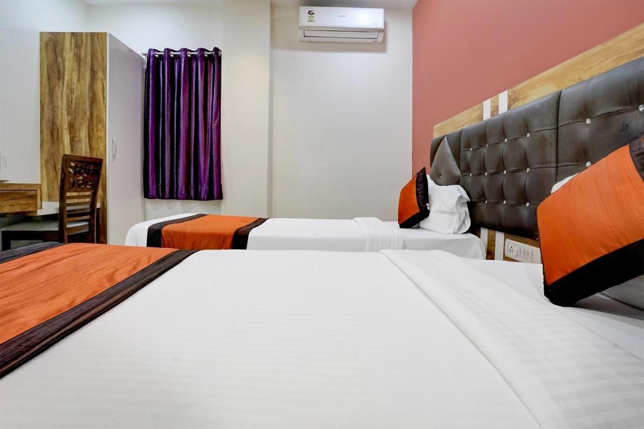 Hotel Glitz Veera -andheri Kurla Road
