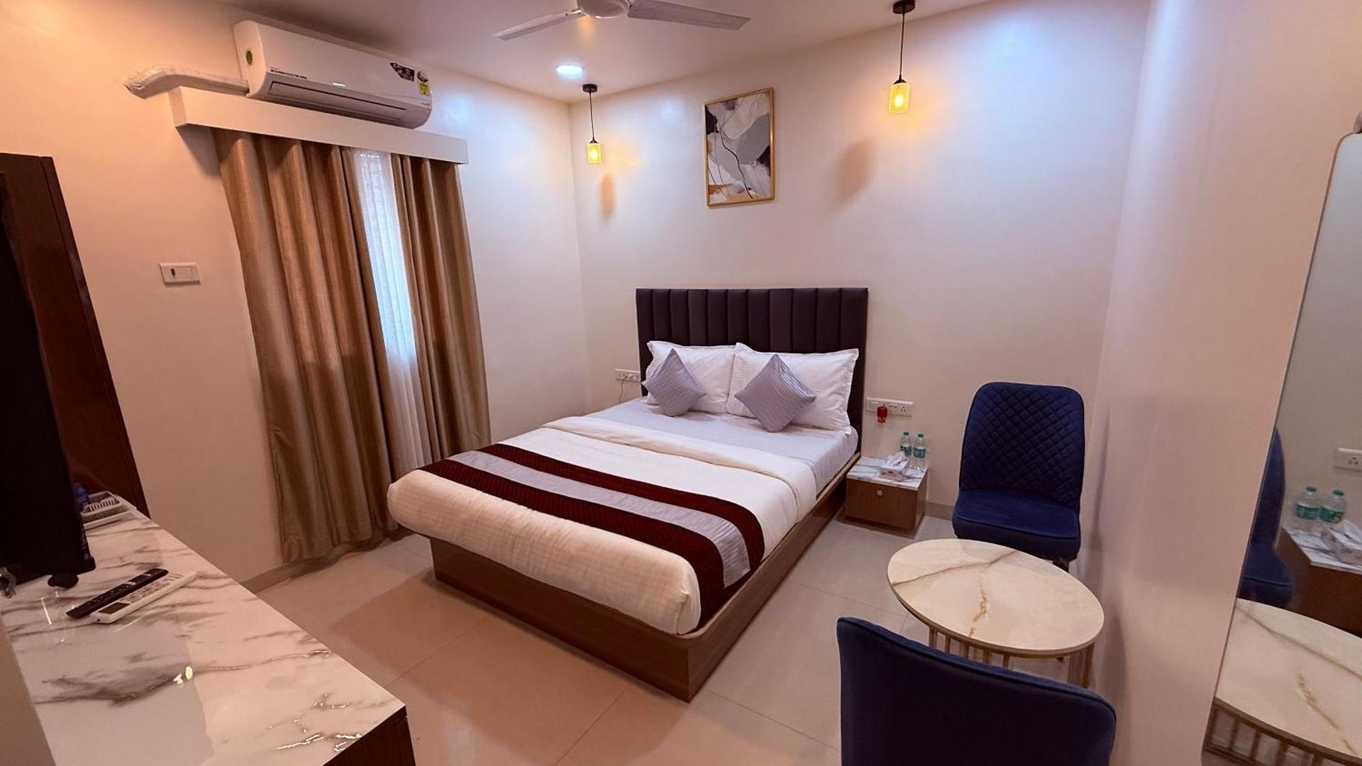 Silver Leaf - Parle East - Near Airport Hotel 3*