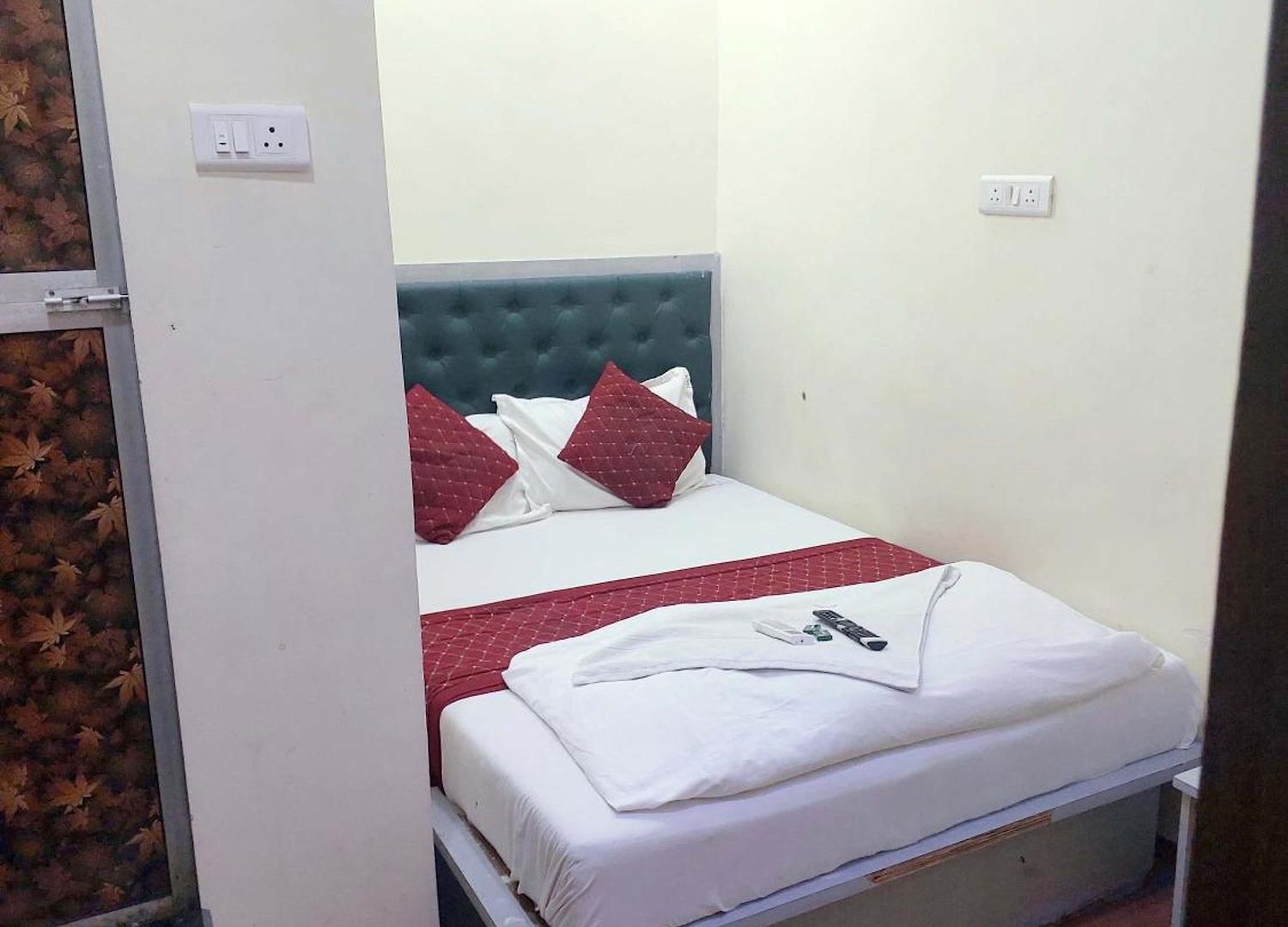 Mint Park Al Maqam - Near Mohammad Ali Road Hotel Mumbai