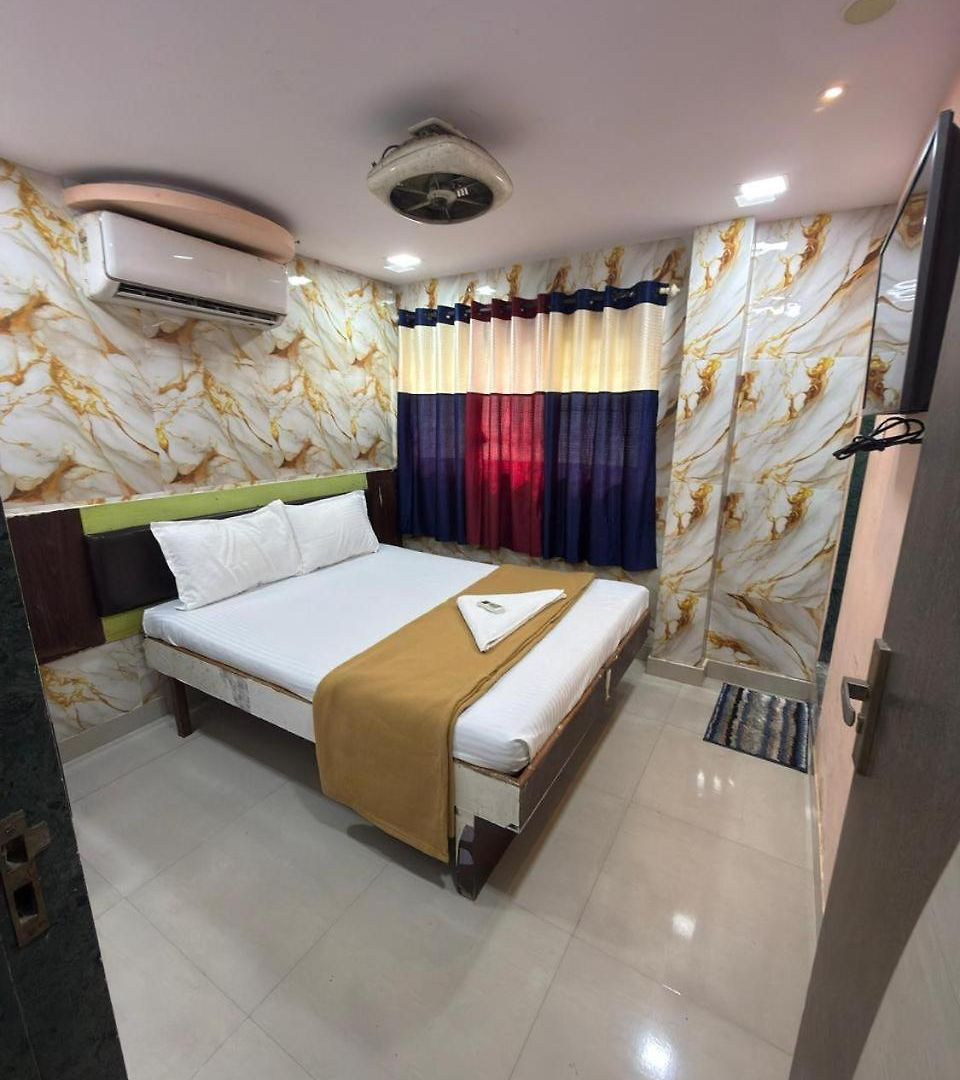 Sunroop Hotel 2*