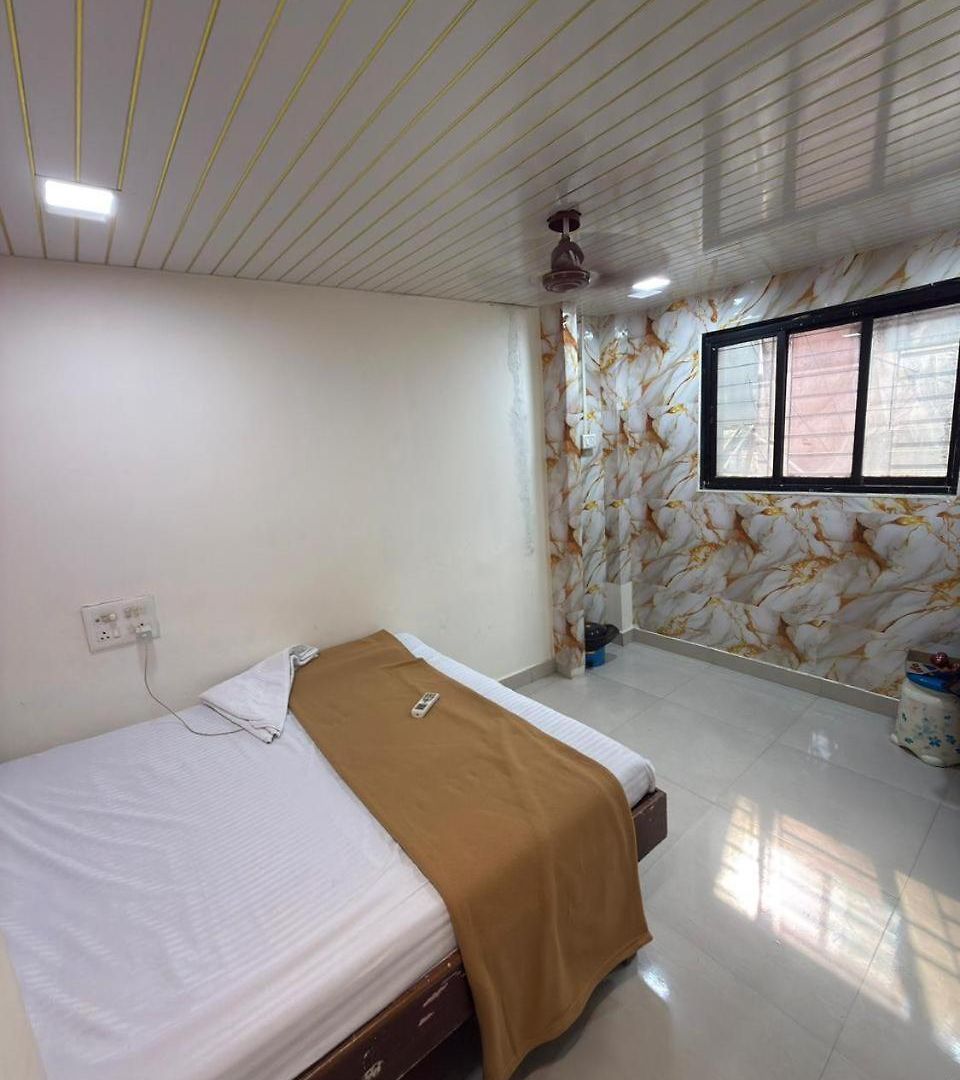 Sunroop Hotel 2*
