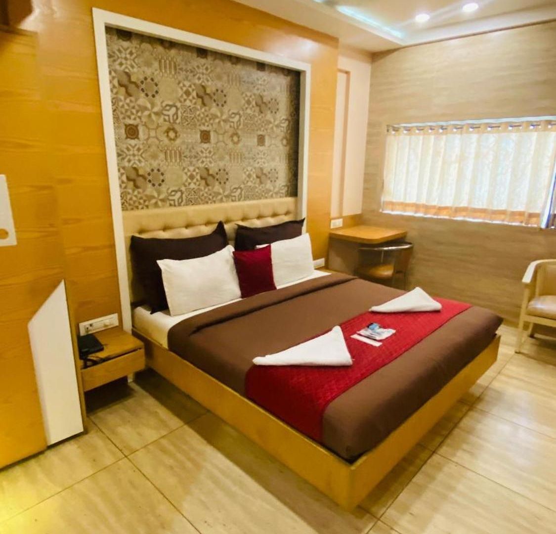 Neelkamal Hotel 3*