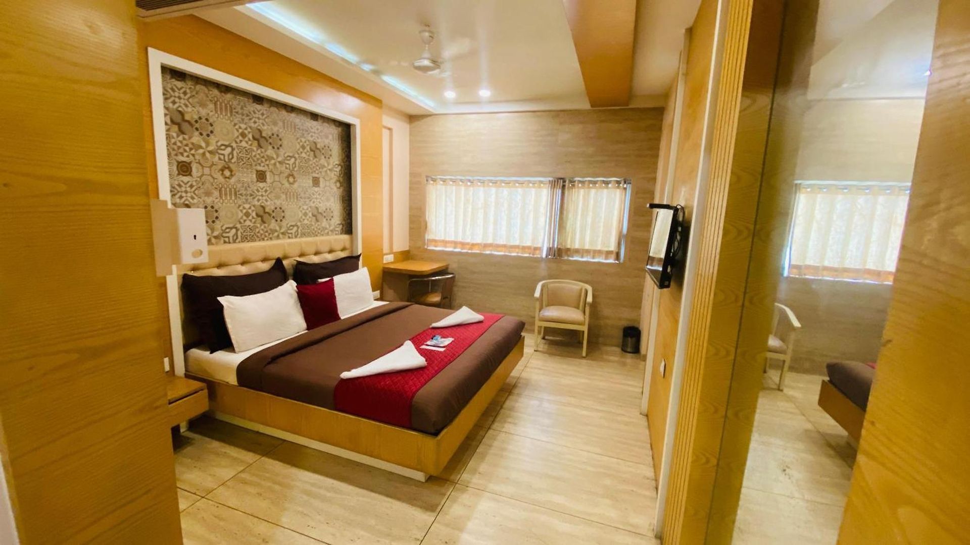 Hotel Neelkamal Mumbai