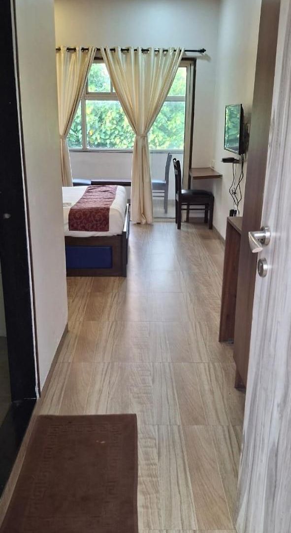 Hotel Divine Residency 3*