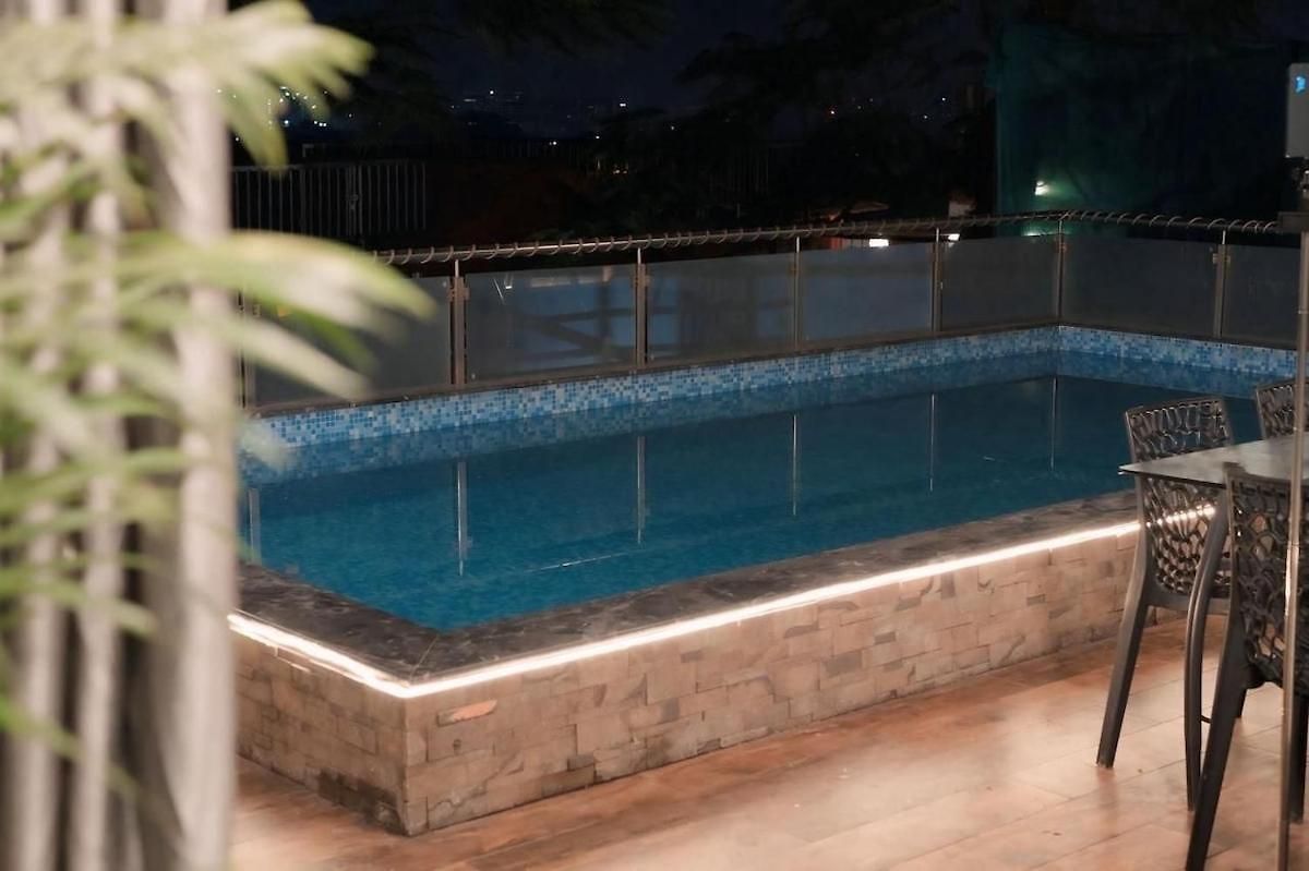 Luxurious 2bhk With Private Swimming Pool Villa Mumbai