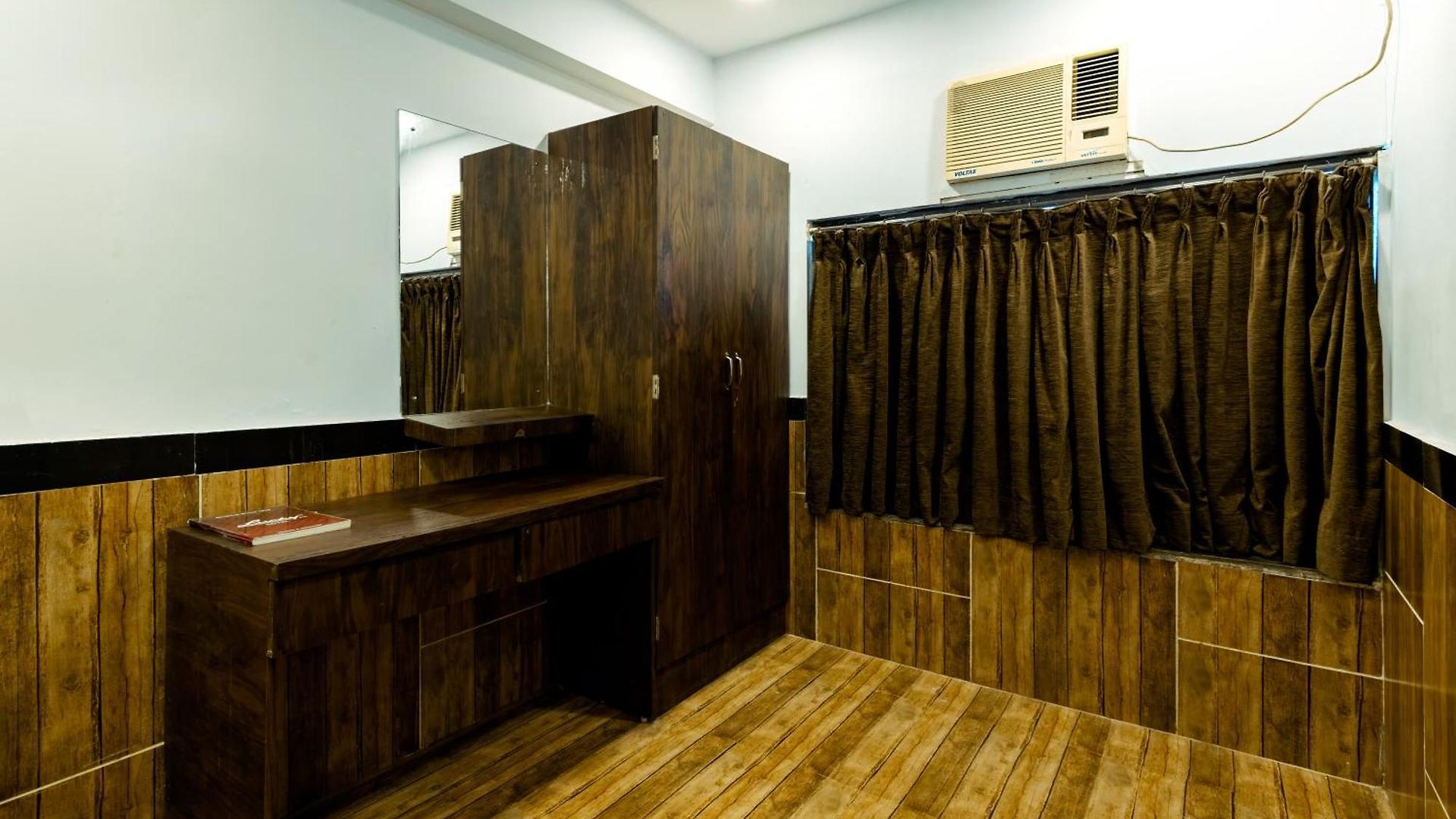 Homestay Cozykey Bandra *