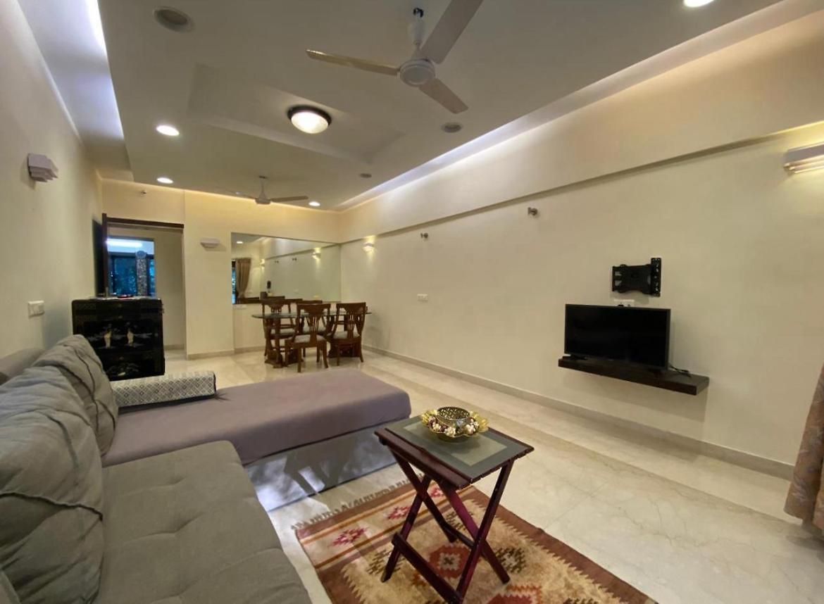 One Bedroom Cozy In Shared At Bandra Homestay *