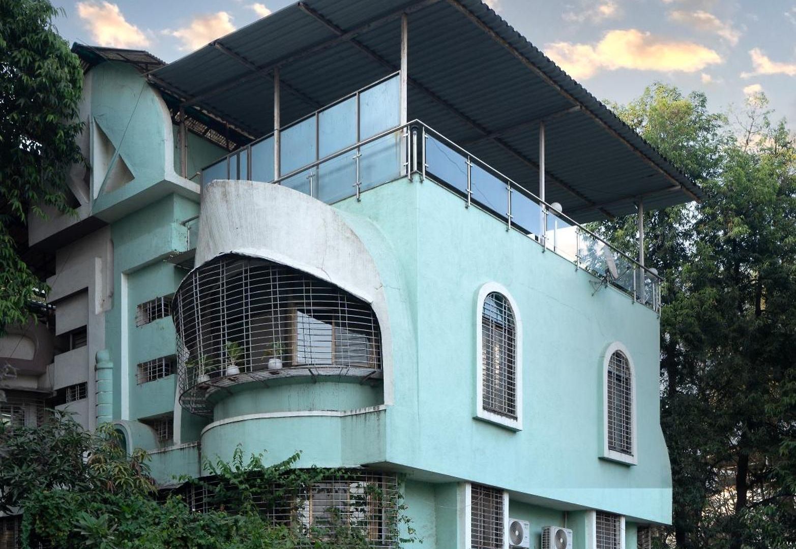 Breeze 3bhk Cosy Spacez Luxury Villa