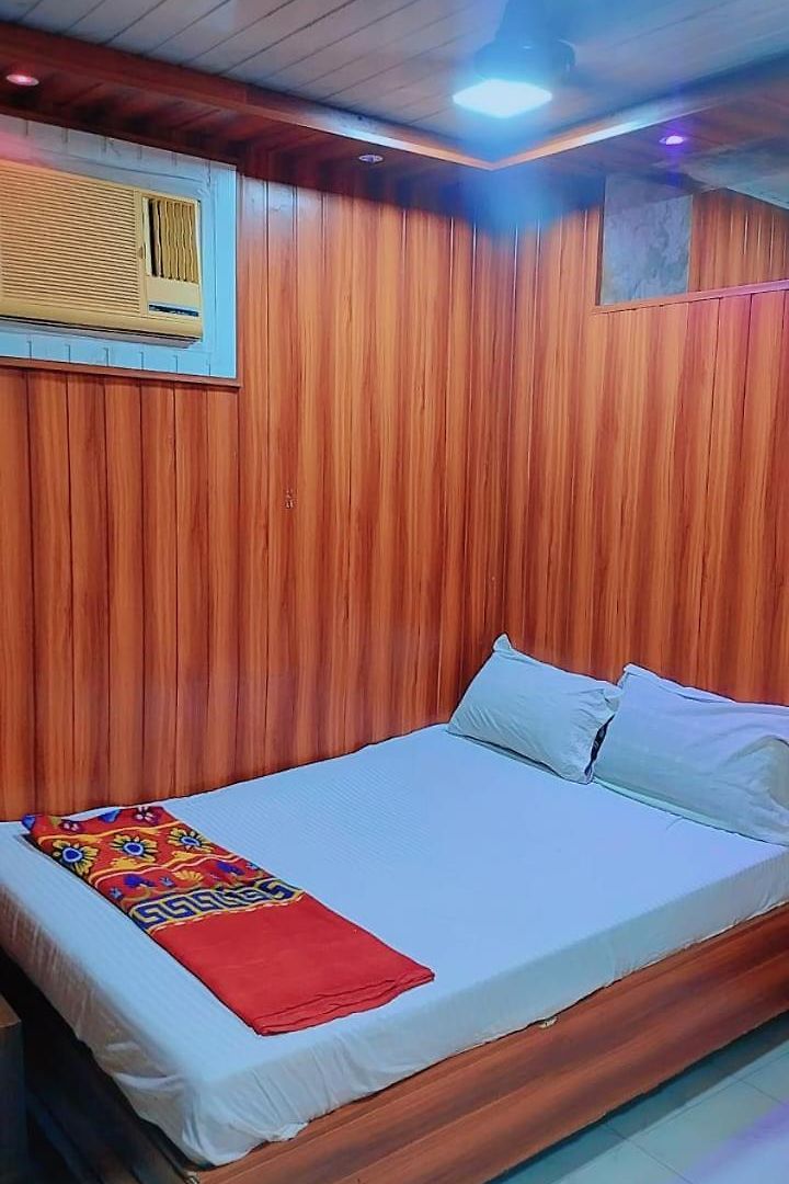 Guest house Nasim Near Moammed Ali Road Mumbai