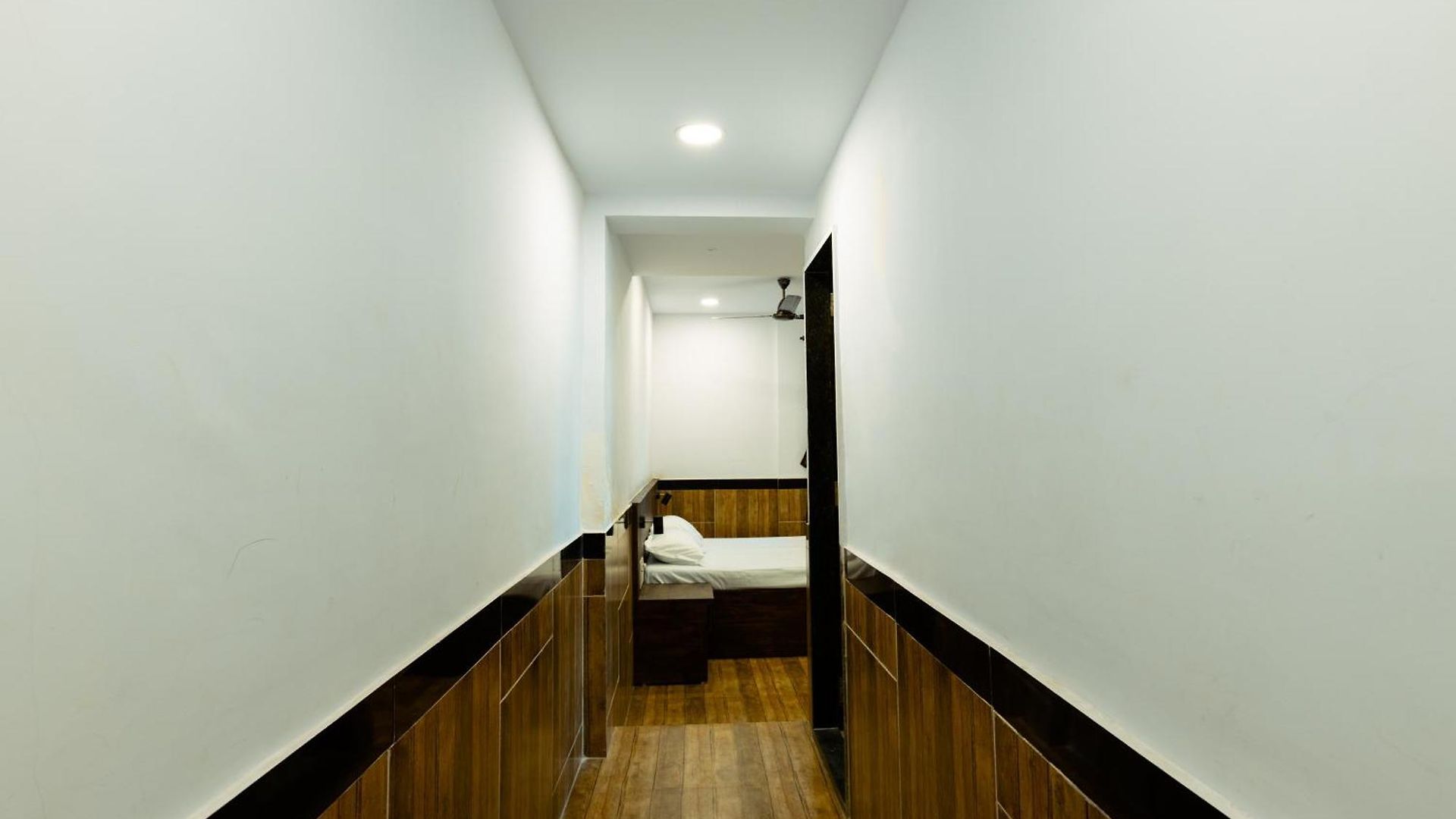 Homestay Cozykey Bandra