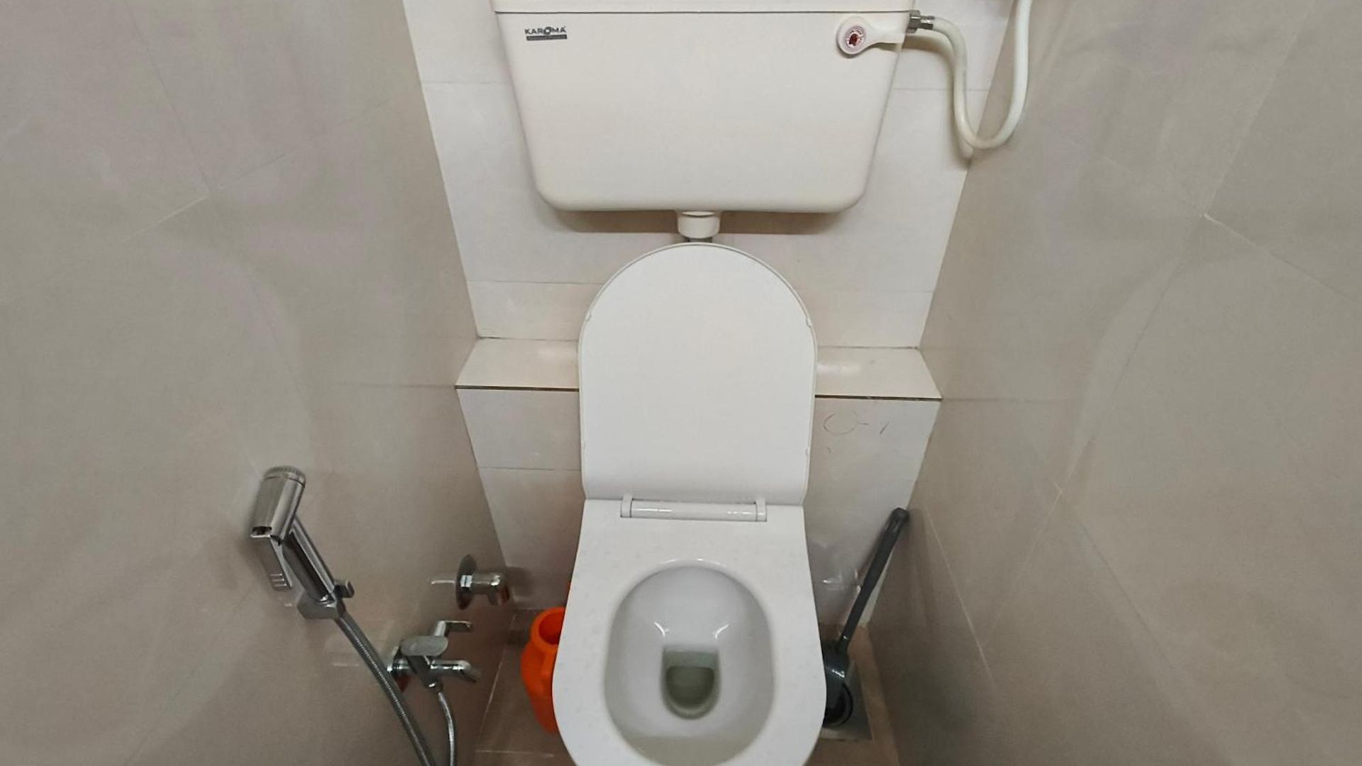 Sahar Ac - Andheri - Near International Airport - Male Guest Only