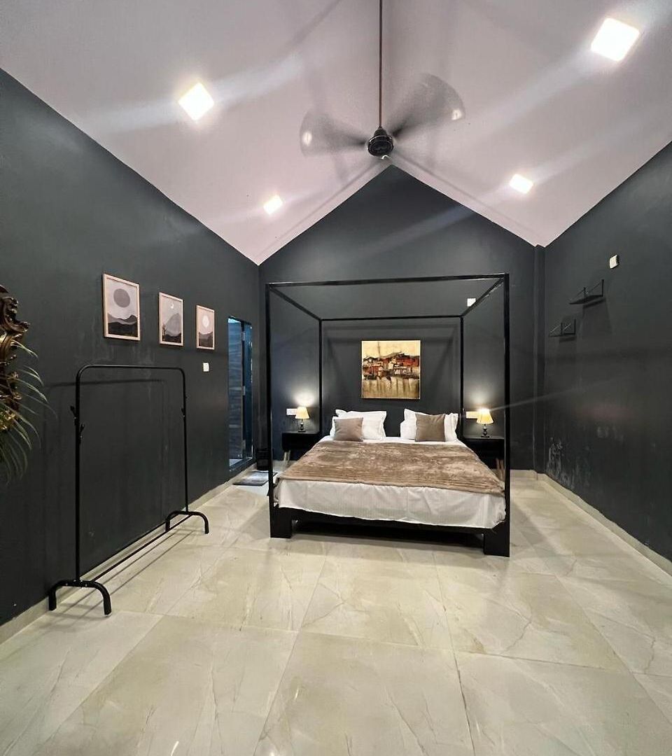 Luxurious 2bhk With Private Swimming Pool * Mumbai